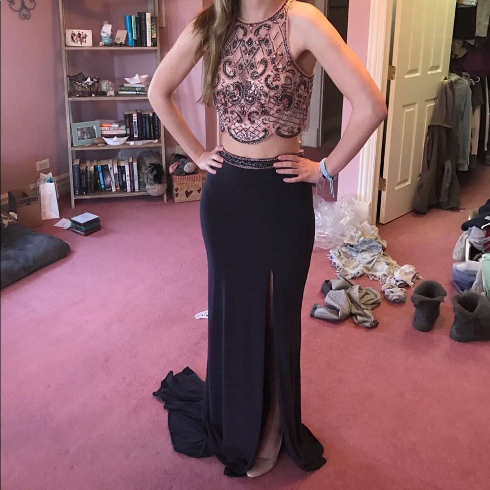Prom Dress - Picture 5 of 5